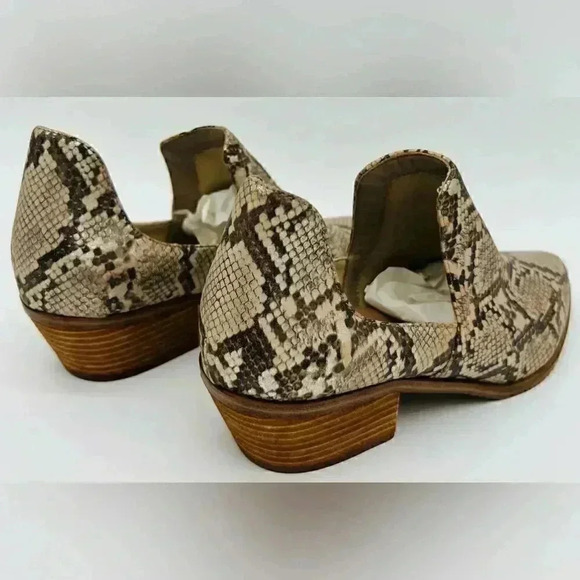 CHINESE LAUNDRY | Fortune Ankle Boot | Tan + Metallic Snake | NWT 9 - Picture 7 of 12